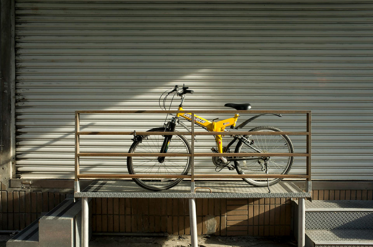 Blogbeitrag zum ThemaWie du dein Fahrrad unterwegs richtig sicherst – 6 praktische Tipps